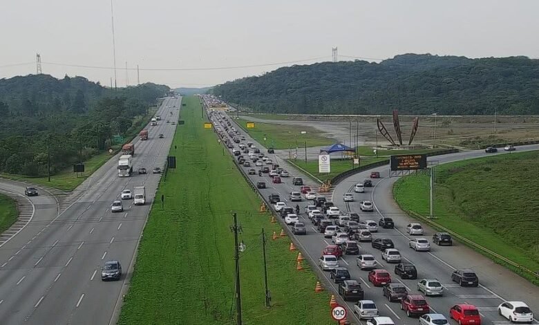 Até 95 mil veículos devem utilizar o Sistema Anchieta-Imigrantes em direção ao litoral paulista no feriado de Finados