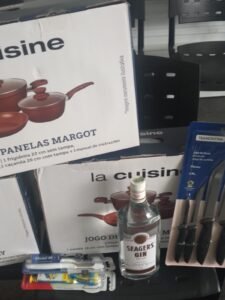 Lojas Americanas no Gonzaga em Santos é invadida por bandidos