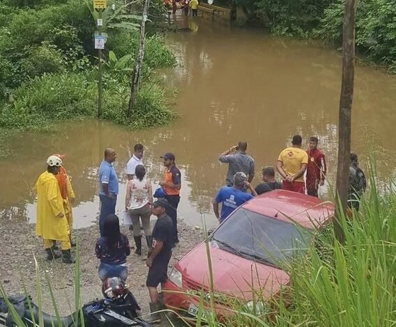Criança de 3 anos é encontrada após ser arrastada em rio de São Sebastião