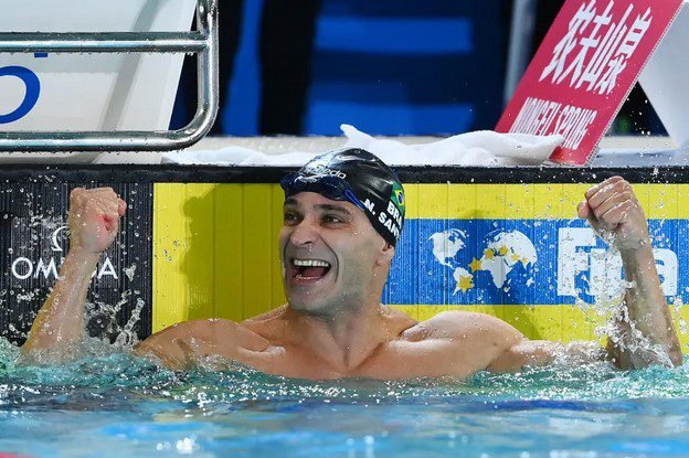 Aos 42 anos, Nicholas Santos é campeão mundial de natação