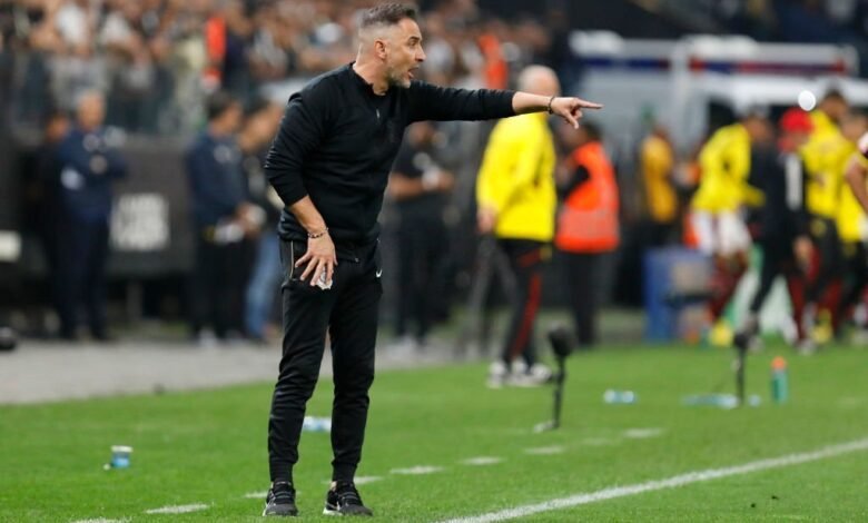 Vítor Pereira tem acordo anunciado com o Flamengo