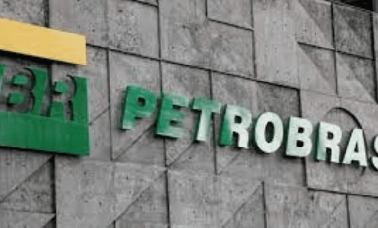 Petrobras anunciou aumento da gasolina partir desta quarta-feira (25)