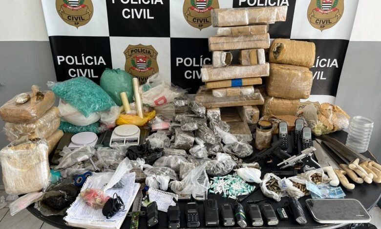 VÍDEO - Polícia acaba com "casa das drogas" e apreende grande quantidade de entorpecentes e armas