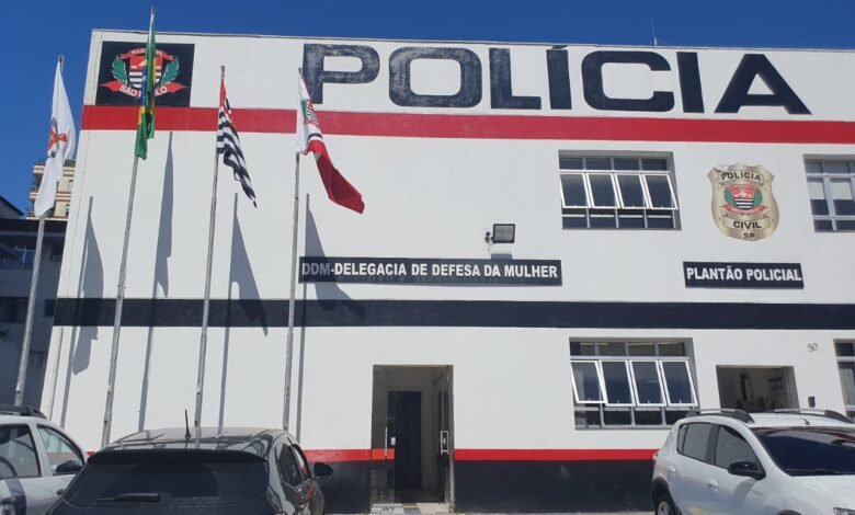 Homem de 76 anos é preso em flagrante por violência doméstica