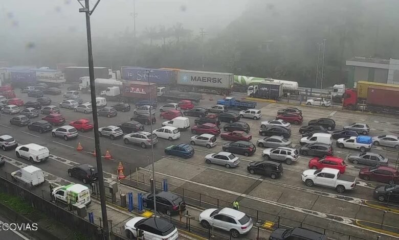 Litoral de SP recebeu mais de 1 milhão de veículos durante as festas de fim de ano