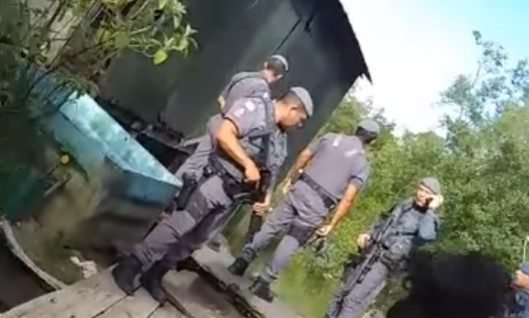 Operação contra o tráfico em Cubatão tem troca de tiros