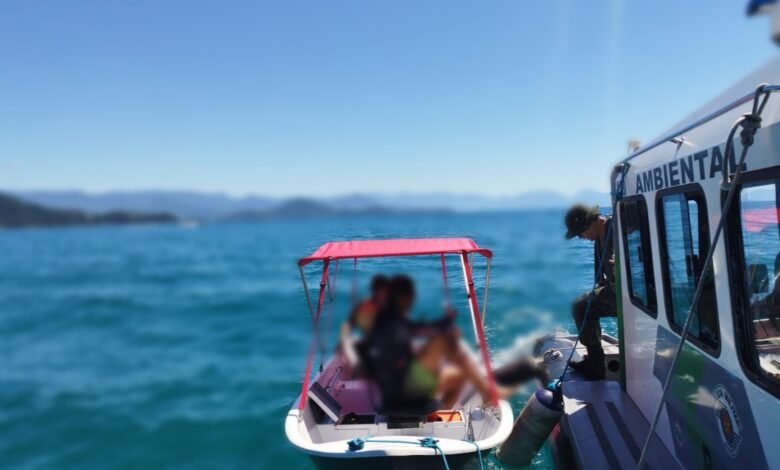 Polícia Ambiental flagra pesca ilegal em unidade de conservação em Ubatuba