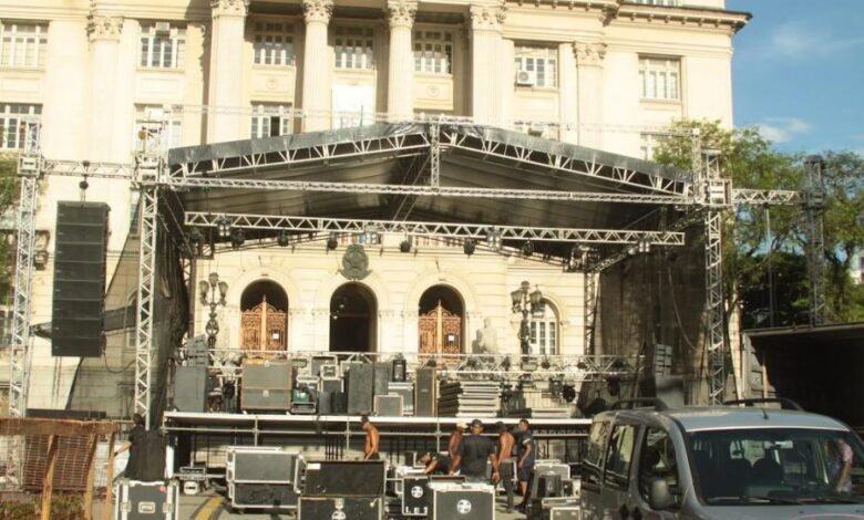 Santos prepara infraestrutura para garantir segurança dos foliões no Centro Histórico