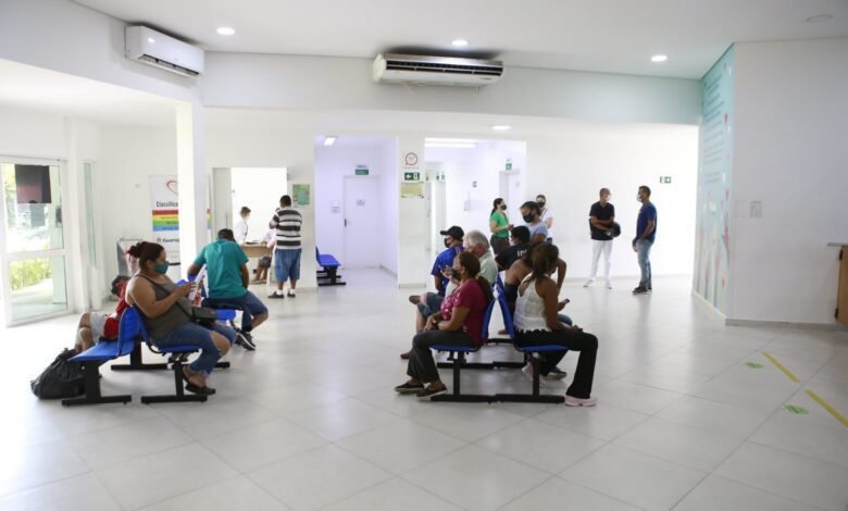 Máscara deixa de ser obrigatória em serviços de saúde e lar de idosos do Guarujá