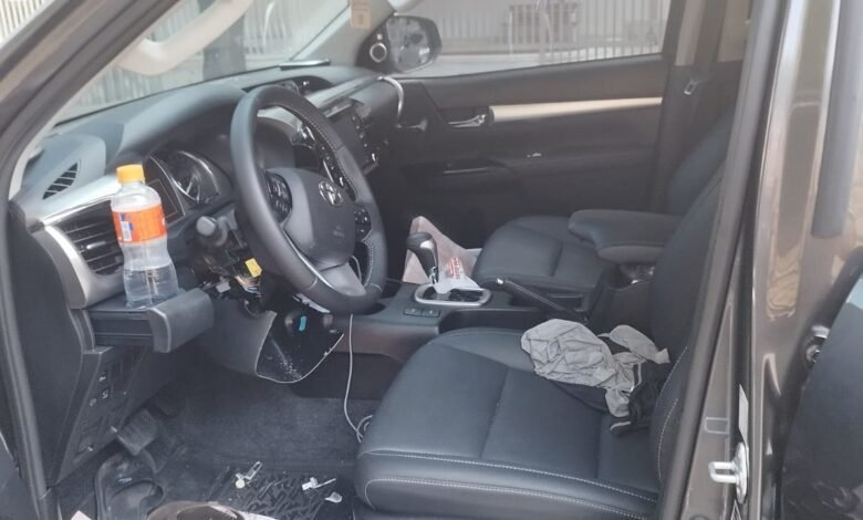 Caminhonete roubada é localizada em Guarujá