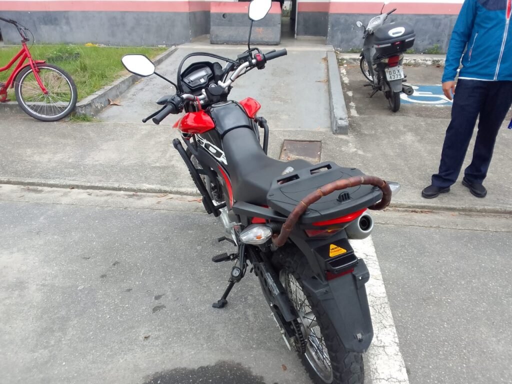 Dois veículos roubados são recuperados em São Vicente pela Polícia