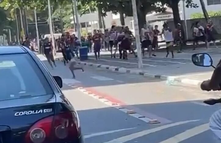 VÍDEO – Torcedores do Palmeiras e Cerro Porteño brigam no centro de Guarujá