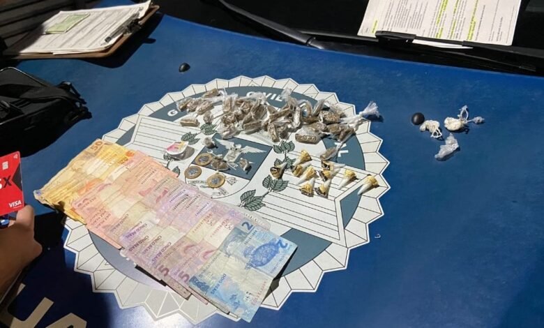 Suspeito de tráfico de drogas é preso na orla de Santos