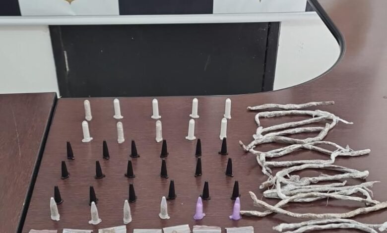 Adolescente é flagrado traficando drogas em Mongaguá