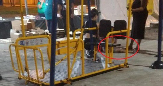 Criança é esmagada por brinquedo adaptado em praça de Itanhaém