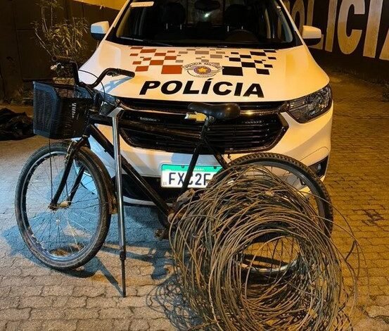 Homem furta 100 metros de fiação elétrica em Ubatuba e acaba preso