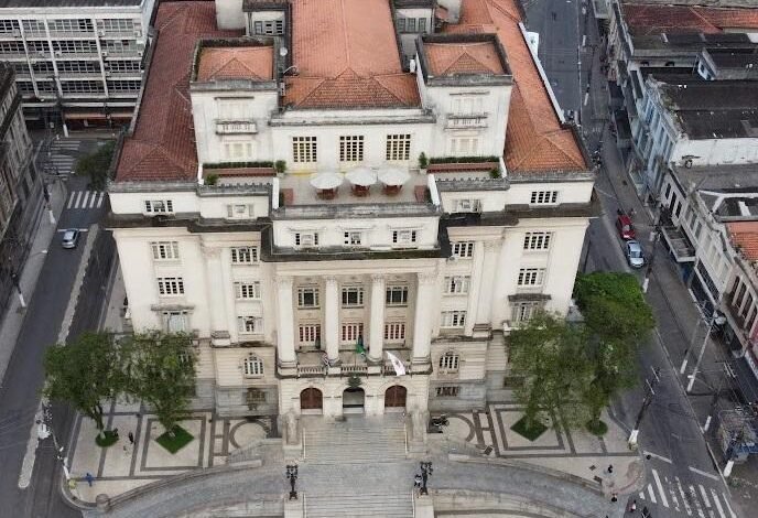 Concurso público com 300 vagas em Santos tem inscrições abertas