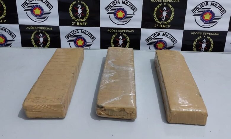 Adolescente é apreendida após transportar maconha dentro de carro de aplicativo