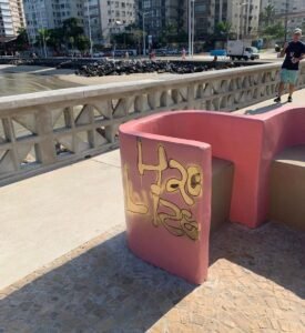 Pier dos Apaixonados em São Vicente é vandalizado