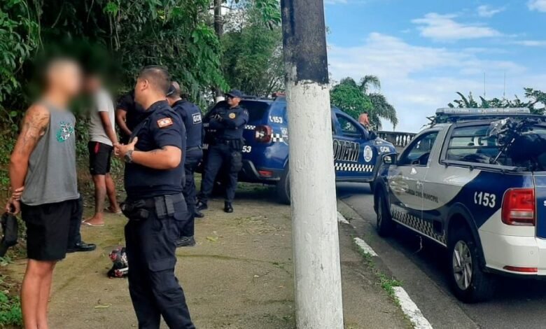 Menores são detidos com motocicleta com placa adulterada