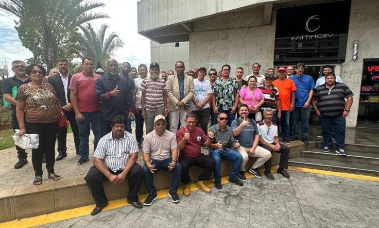 Pescadores de Guarujá vão até Brasília para reunião com Ministro da Pesca e Aquicultura, André de Paula,