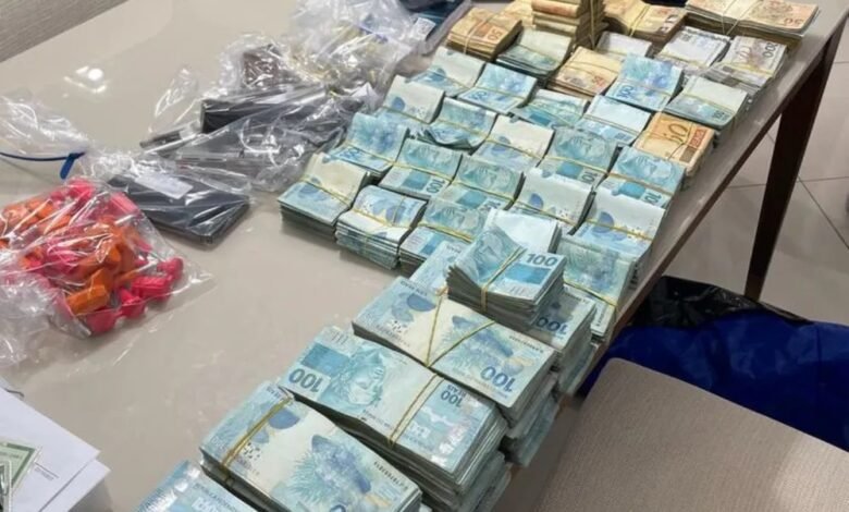 Polícia Federal apreende R$ 500 mil em operação realizada no Litoral