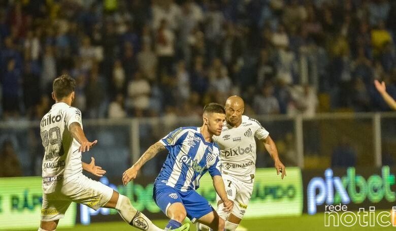 Brasileirão: Santos joga mal e perde para o Avaí na Ressacada