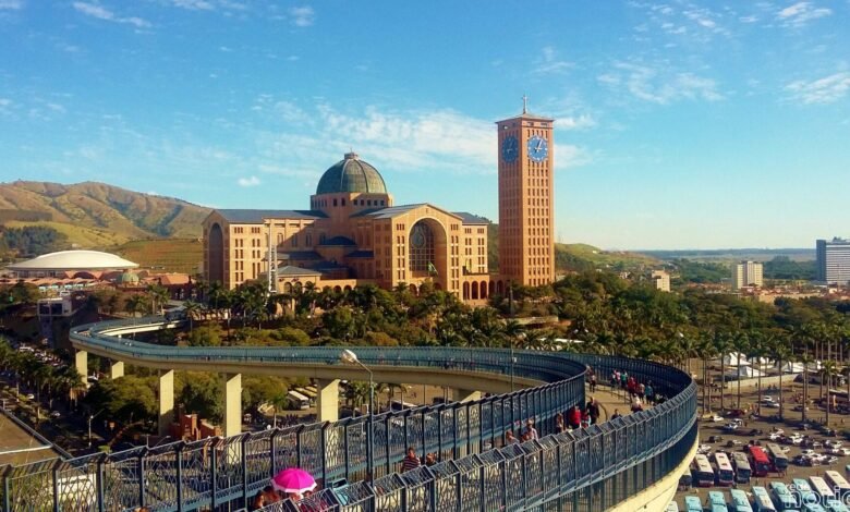 Festa de Nossa Senhora Aparecida volta a ser celebrada em formato presencial