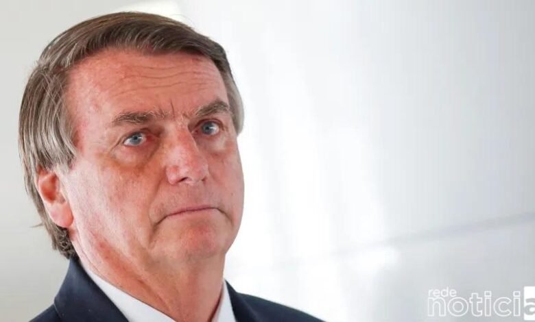 Bolsonaro afirma a Ministros que não irá parabenizar o Presidente Eleito, Lula