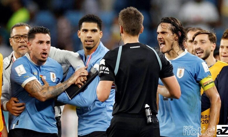 Fifa abre processo disciplinar contra quatro jogadores do Uruguai