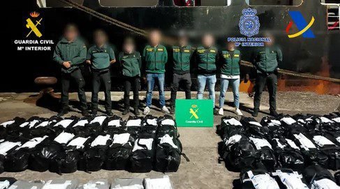 Navio com 4,5 toneladas de cocaína é interceptado na Espanha após deixar o Porto de Santos