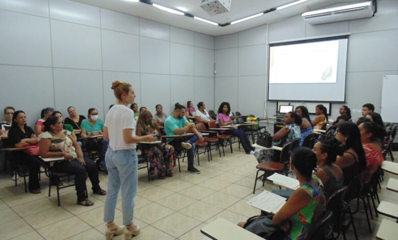 Merendeiros que atuarão na Rede Estadual de ensino recebem capacitação