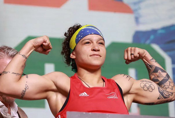 Brasil é bicampeão mundial de Boxe com Bia Ferreira