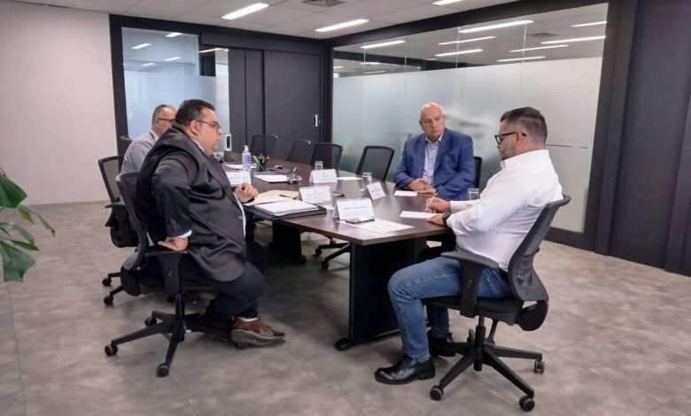 tratar sobre diversos programas sociais para o municipio guairense.