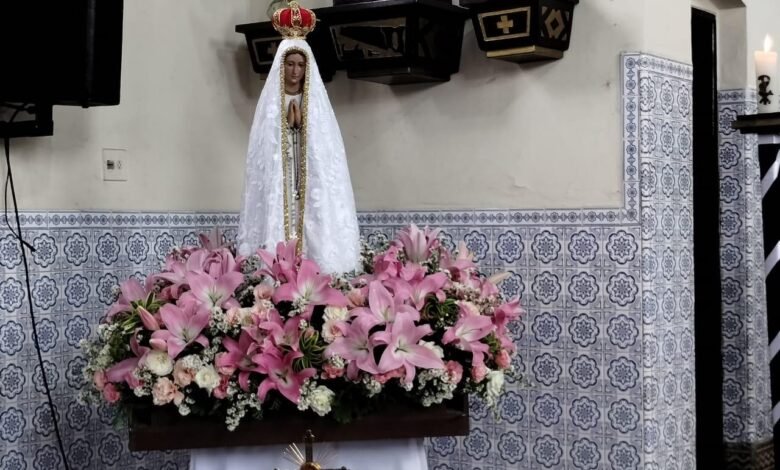 Fieis celebram o fim de semana das Mães para agradecer Nossa Senhora de Fátima