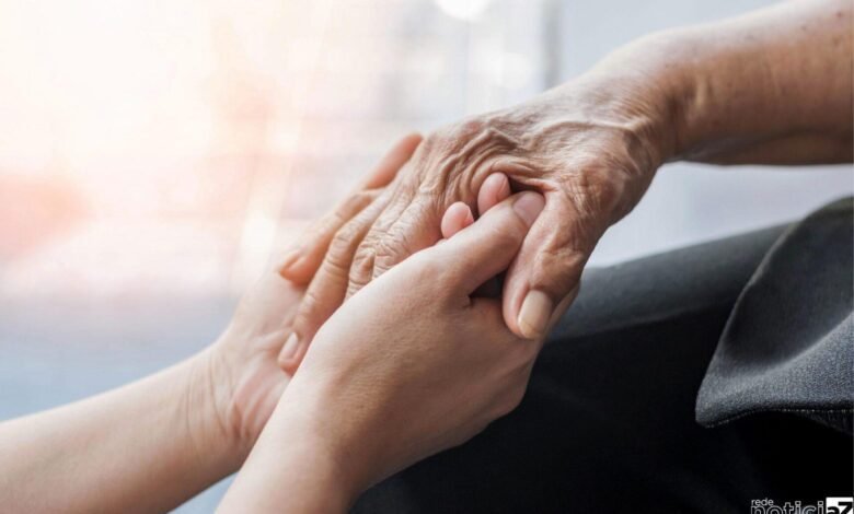 Doença de Parkinson: conheça os sintomas