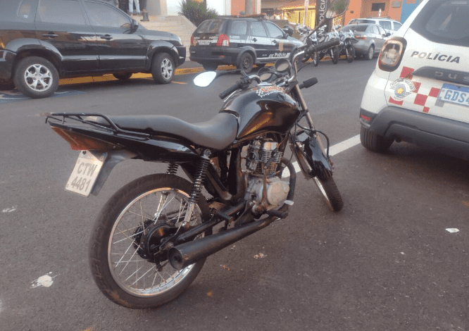 Ação visou recuperar motos furtadas ou roubadas e apreender produtos ilícitos