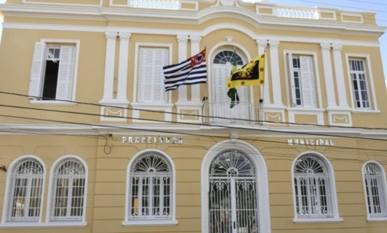 Professores da rede municipal terão reajuste salarial