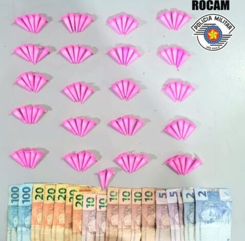 Adolescentes são detidos com microtubos de cocaína