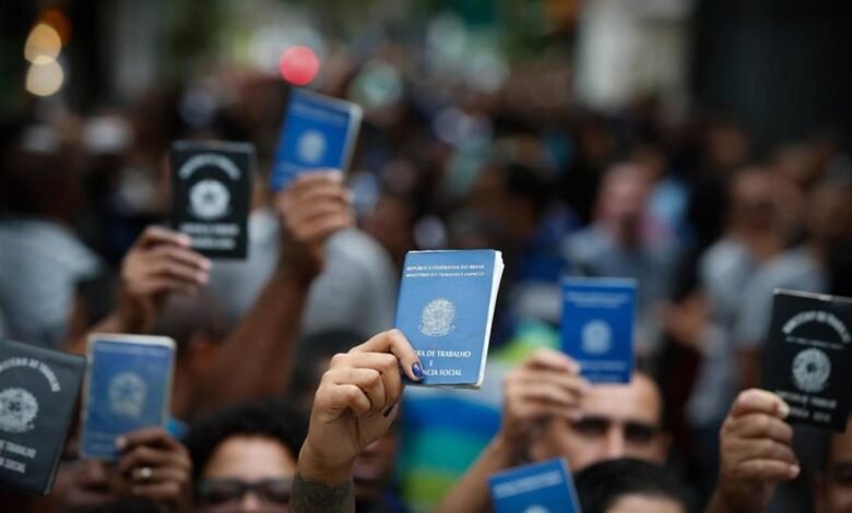 Praia Grande se destaca em números de contratação e empregabilidade